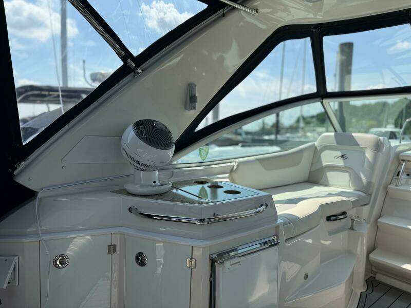 29ft Monterey Yacht For Sale
