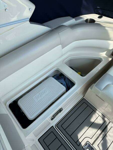 29ft Monterey Yacht For Sale