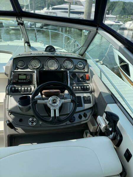 29ft Monterey Yacht For Sale