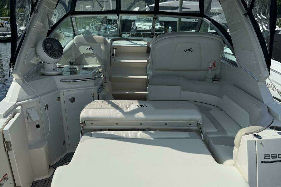 29ft Monterey Yacht For Sale