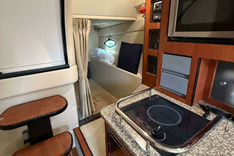 29ft Monterey Yacht For Sale