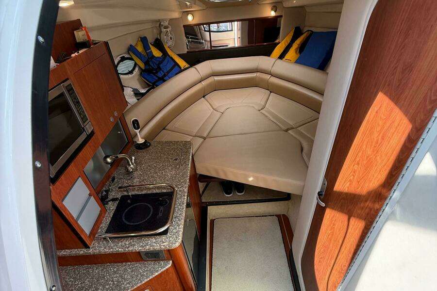 29ft Monterey Yacht For Sale