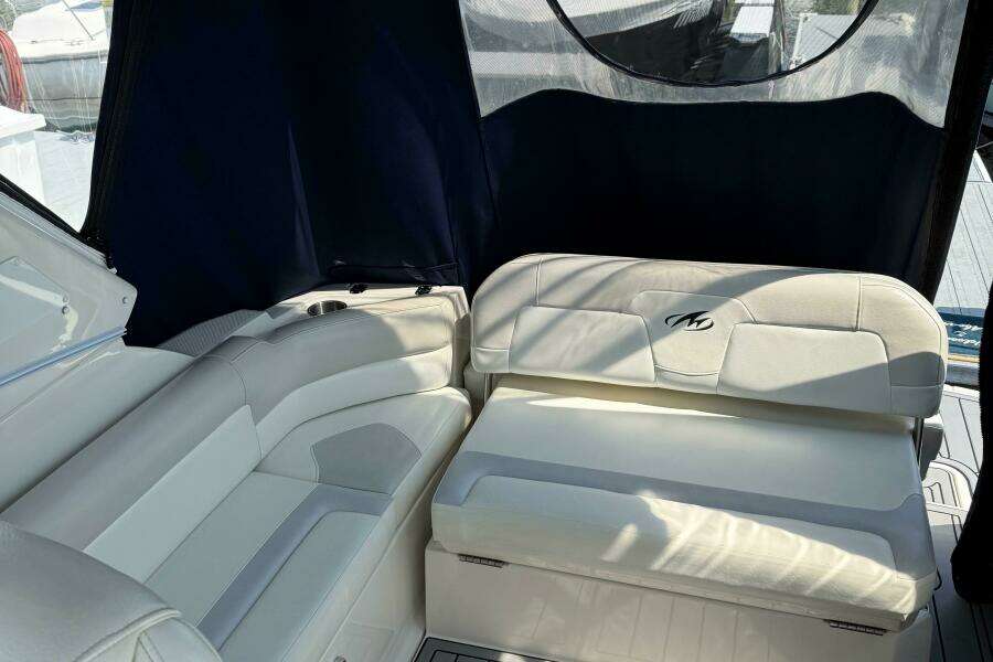 29ft Monterey Yacht For Sale