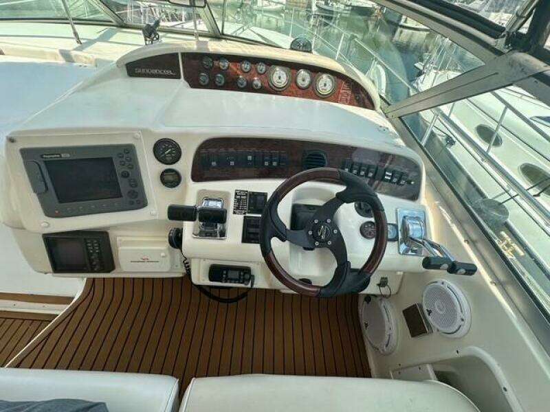 37ft Sea Ray Yacht For Sale