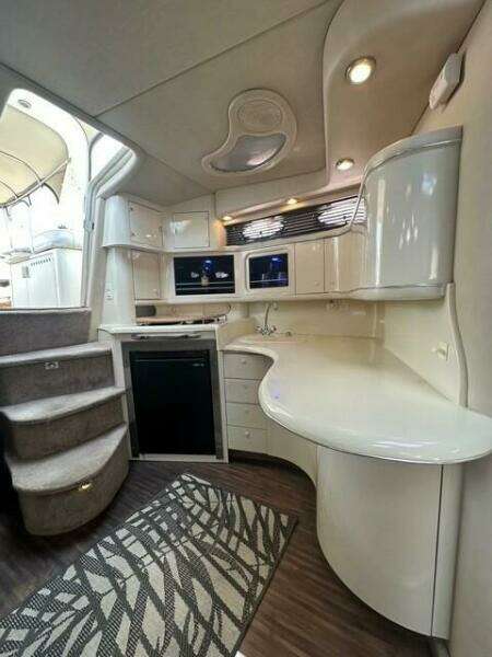 37ft Sea Ray Yacht For Sale