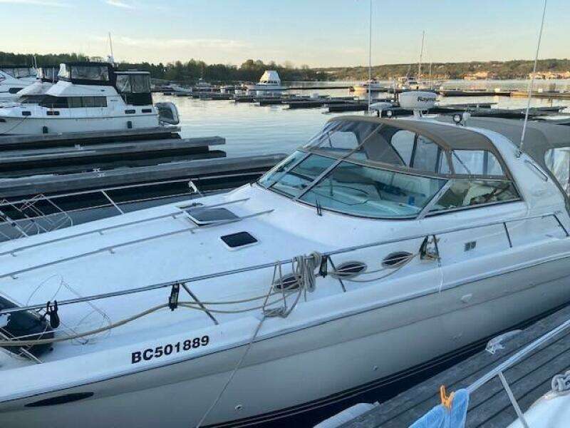 37ft Sea Ray Yacht For Sale