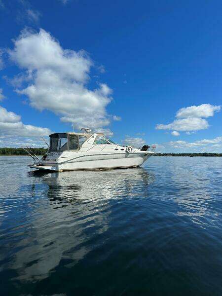 37ft Sea Ray Yacht For Sale
