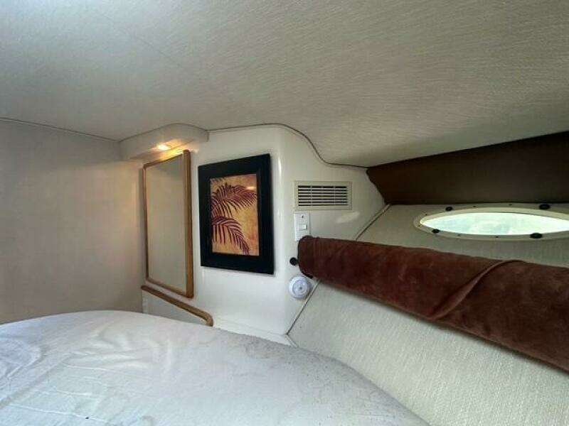 37ft Sea Ray Yacht For Sale