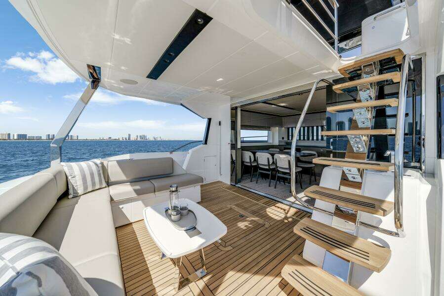 68ft Sunseeker Yacht For Sale