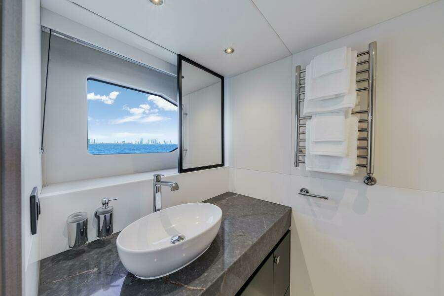 68ft Sunseeker Yacht For Sale