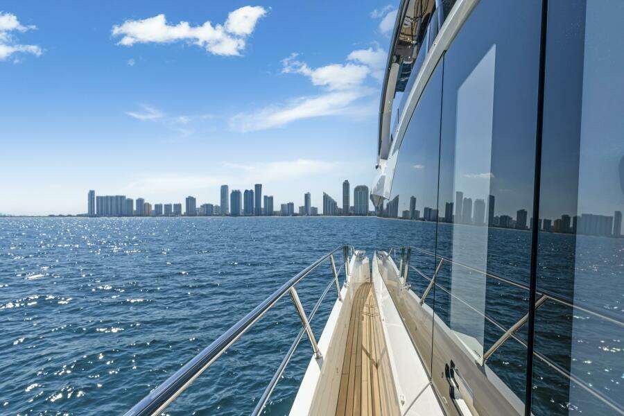 68ft Sunseeker Yacht For Sale
