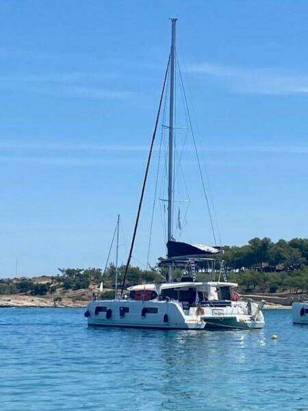 SEIS AL MAR 41ft Seawind Yacht For Sale