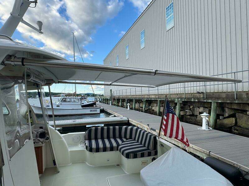 Watermark 32ft Back Cove Yacht For Sale
