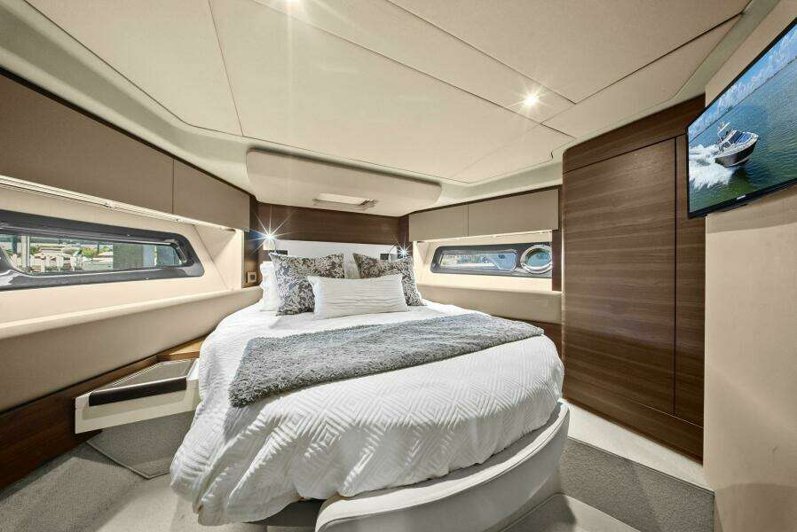 This is Us 2 50ft Azimut Yacht For Sale