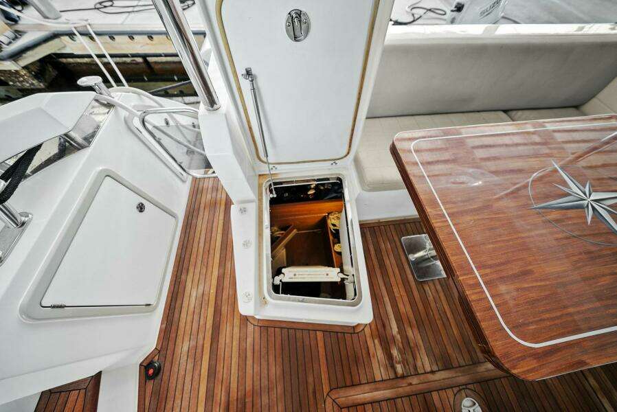 This is Us 2 50ft Azimut Yacht For Sale