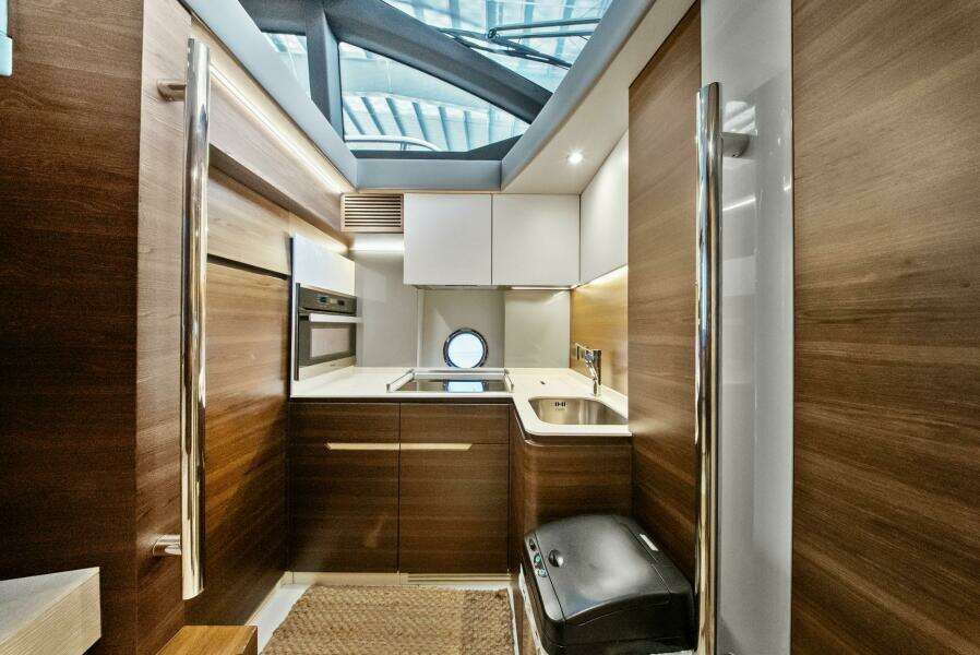 This is Us 2 50ft Azimut Yacht For Sale