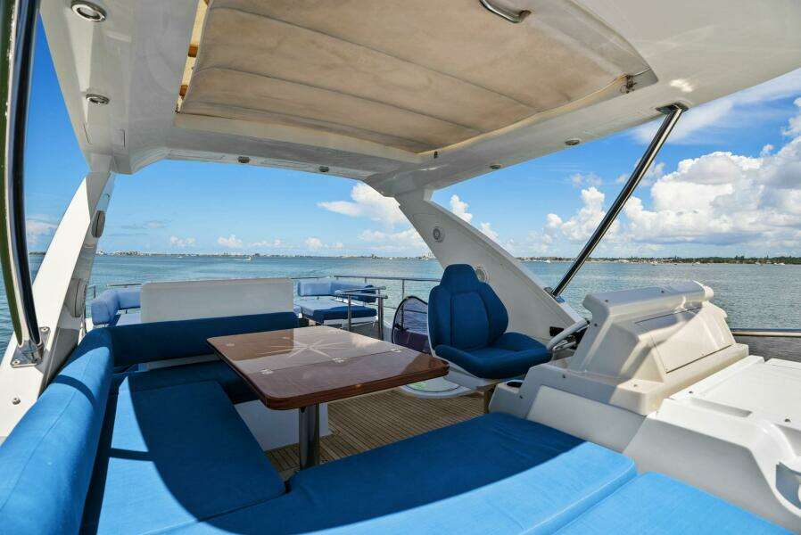 This is Us 2 50ft Azimut Yacht For Sale