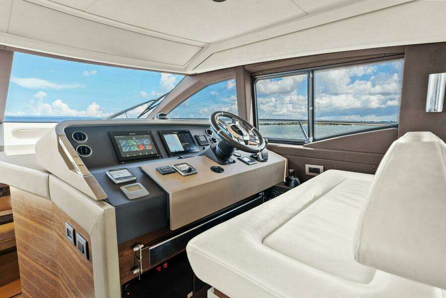 This is Us 2 50ft Azimut Yacht For Sale