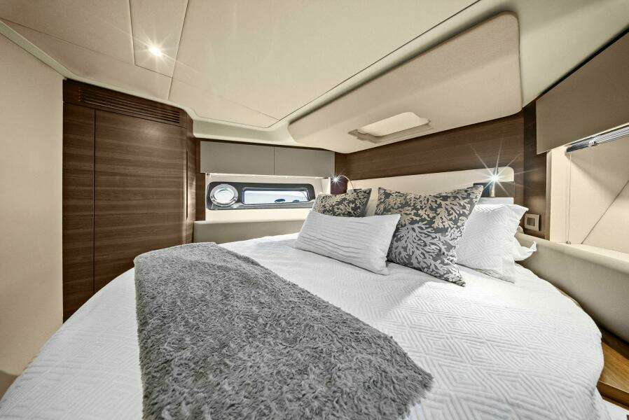 This is Us 2 50ft Azimut Yacht For Sale