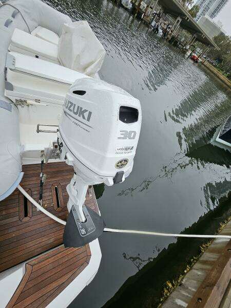 This is Us 2 50ft Azimut Yacht For Sale