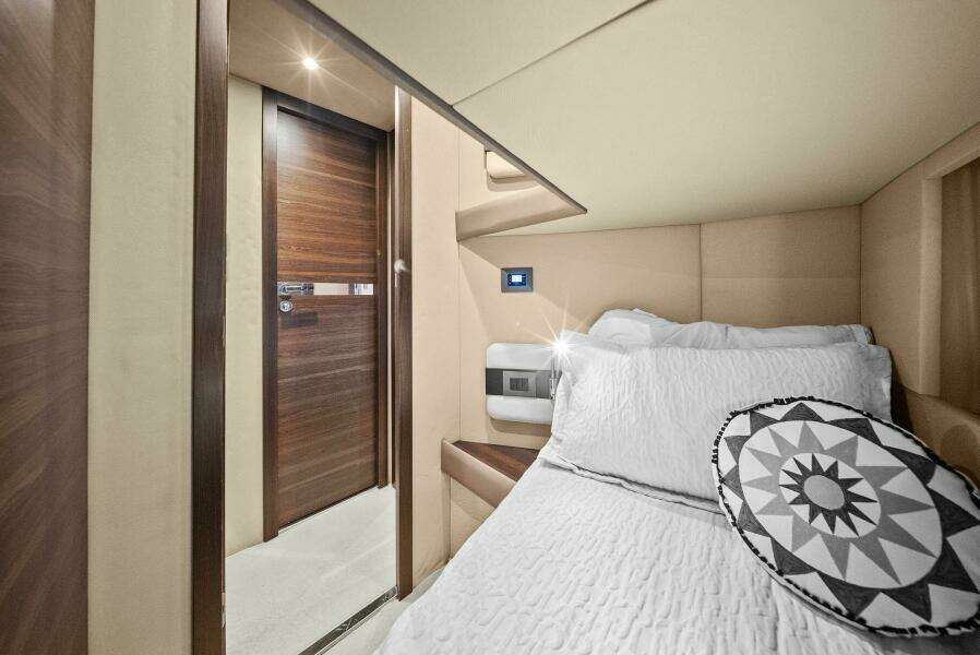 This is Us 2 50ft Azimut Yacht For Sale