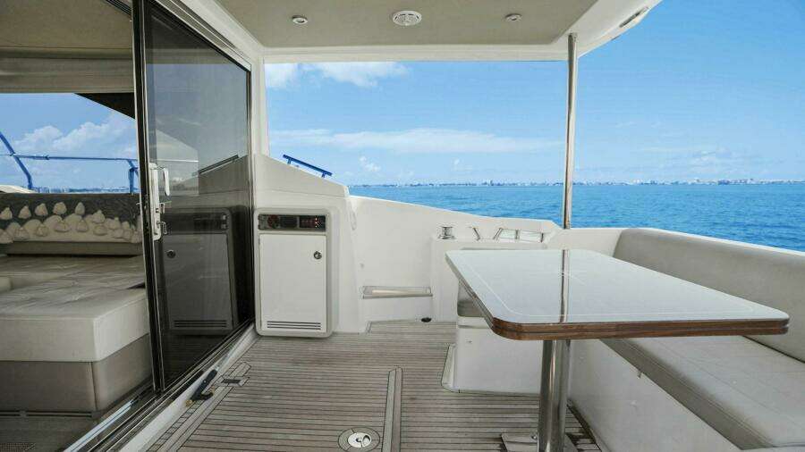 This is Us 2 50ft Azimut Yacht For Sale