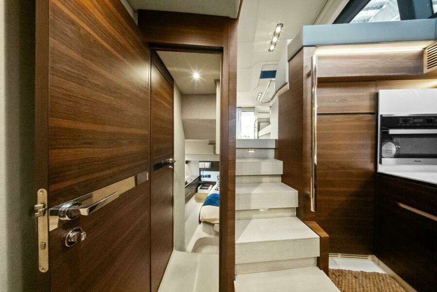 This is Us 2 50ft Azimut Yacht For Sale