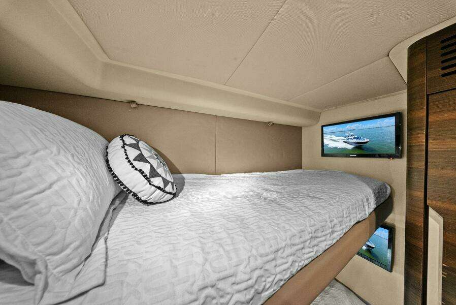 This is Us 2 50ft Azimut Yacht For Sale