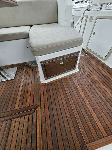 This is Us 2 50ft Azimut Yacht For Sale