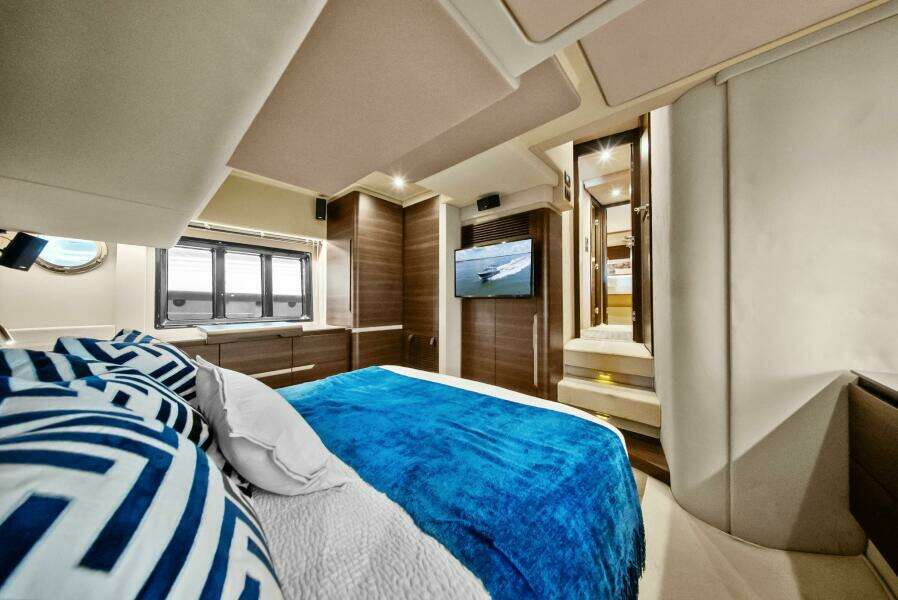 This is Us 2 50ft Azimut Yacht For Sale