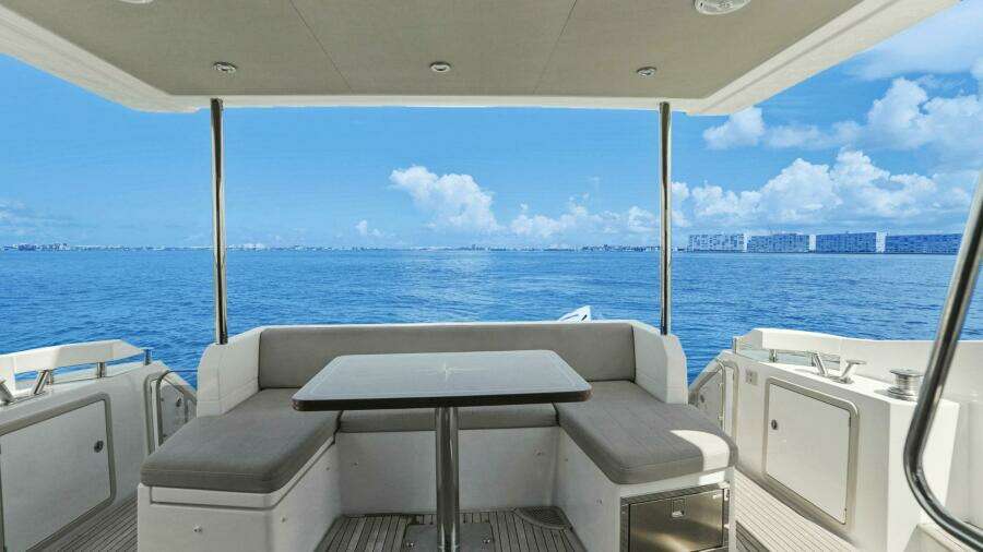 This is Us 2 50ft Azimut Yacht For Sale