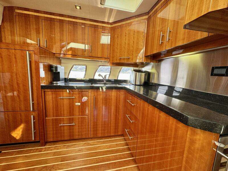 Makin  Waves II 52ft Regal Yacht For Sale