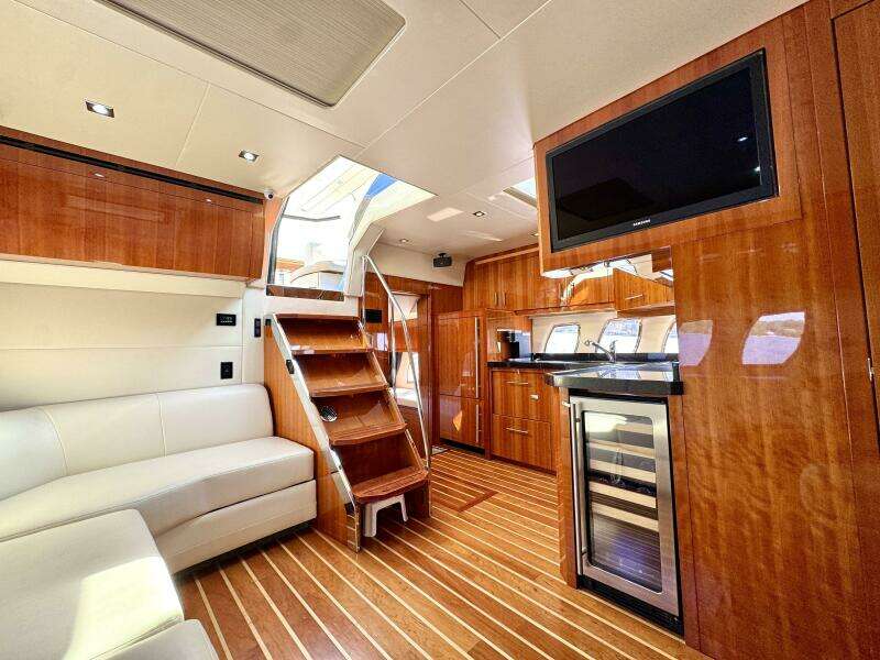 Makin  Waves II 52ft Regal Yacht For Sale