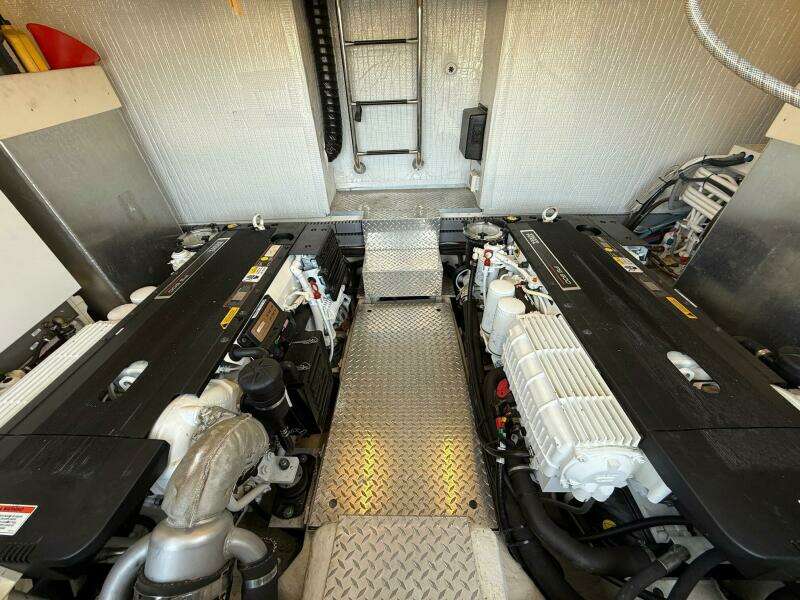 Makin  Waves II 52ft Regal Yacht For Sale