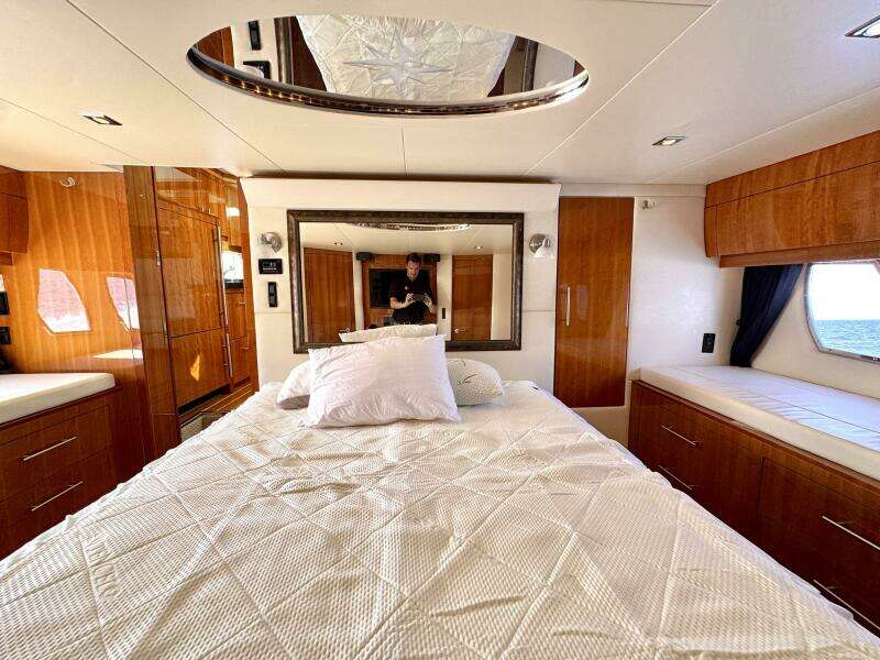 Makin  Waves II 52ft Regal Yacht For Sale