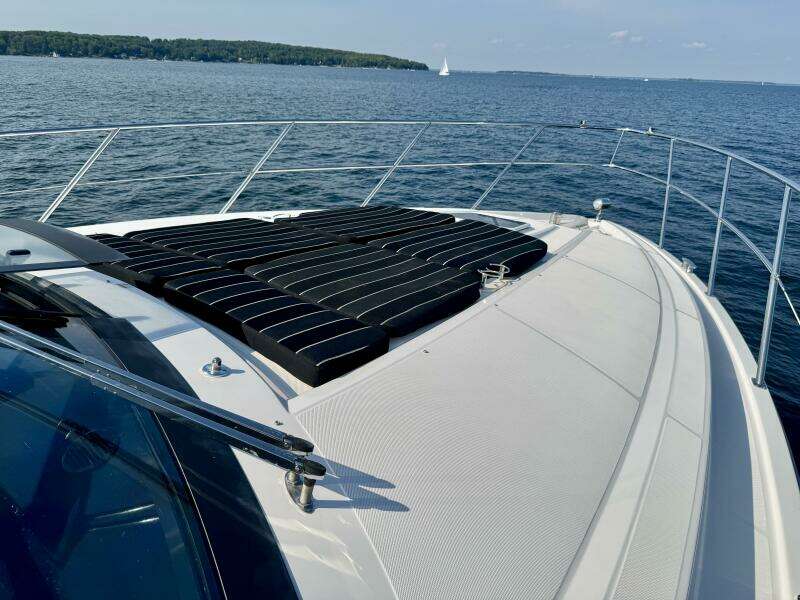 Makin  Waves II 52ft Regal Yacht For Sale