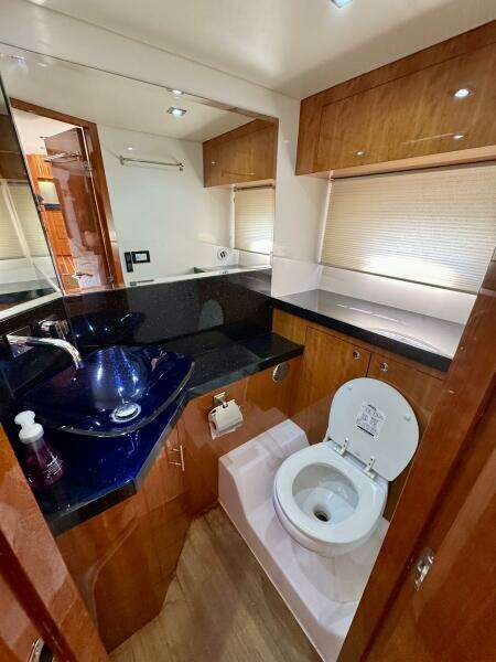 Makin  Waves II 52ft Regal Yacht For Sale