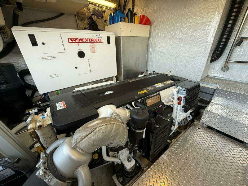 Makin  Waves II 52ft Regal Yacht For Sale