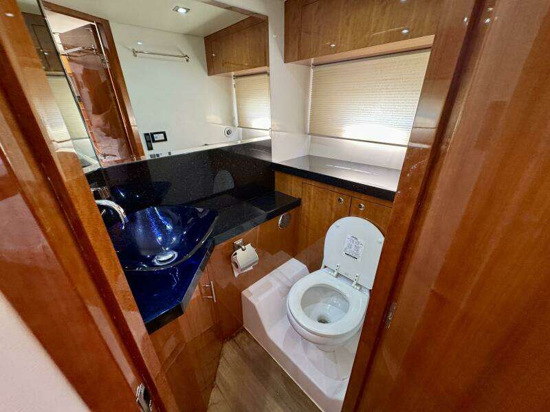 Makin  Waves II 52ft Regal Yacht For Sale