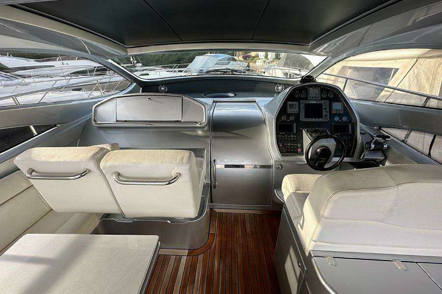 ARKADIA 51ft Pershing Yacht For Sale