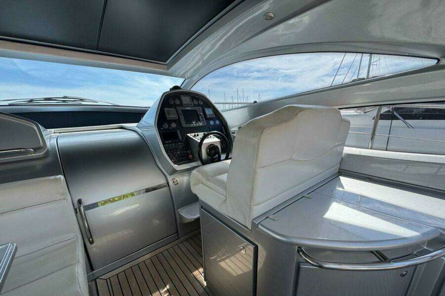 ARKADIA 51ft Pershing Yacht For Sale