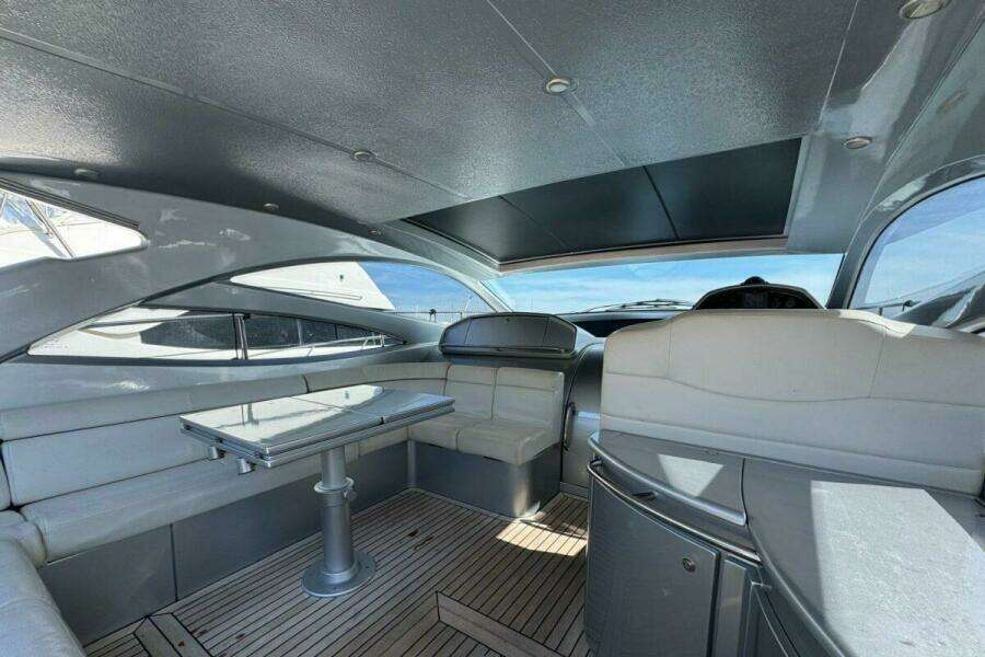 ARKADIA 51ft Pershing Yacht For Sale