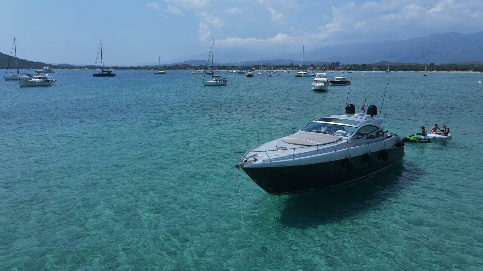 51' 2007 Pershing 50