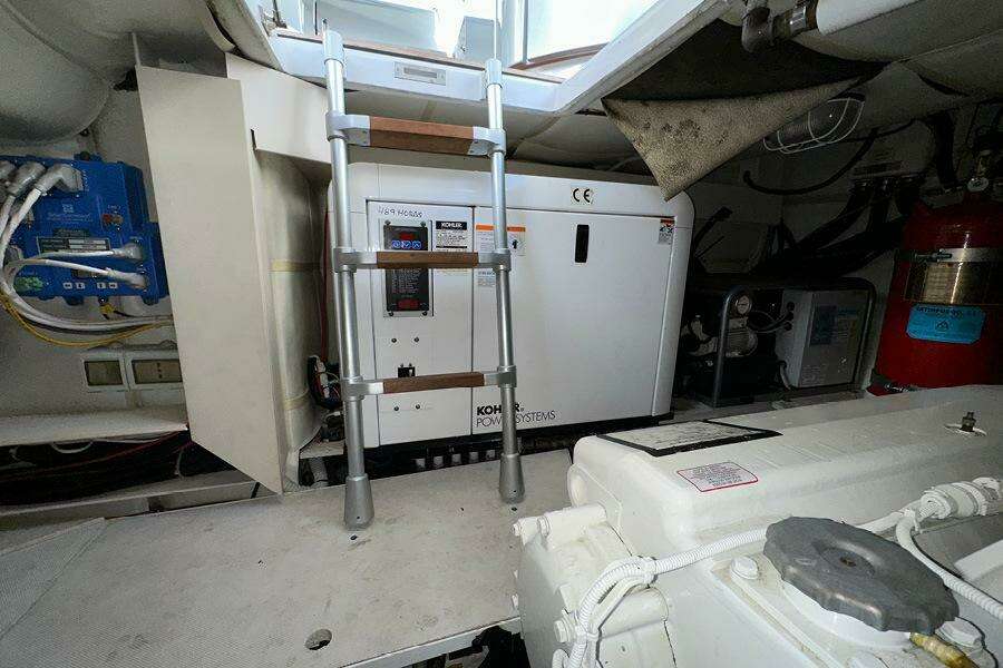 ARKADIA 51ft Pershing Yacht For Sale