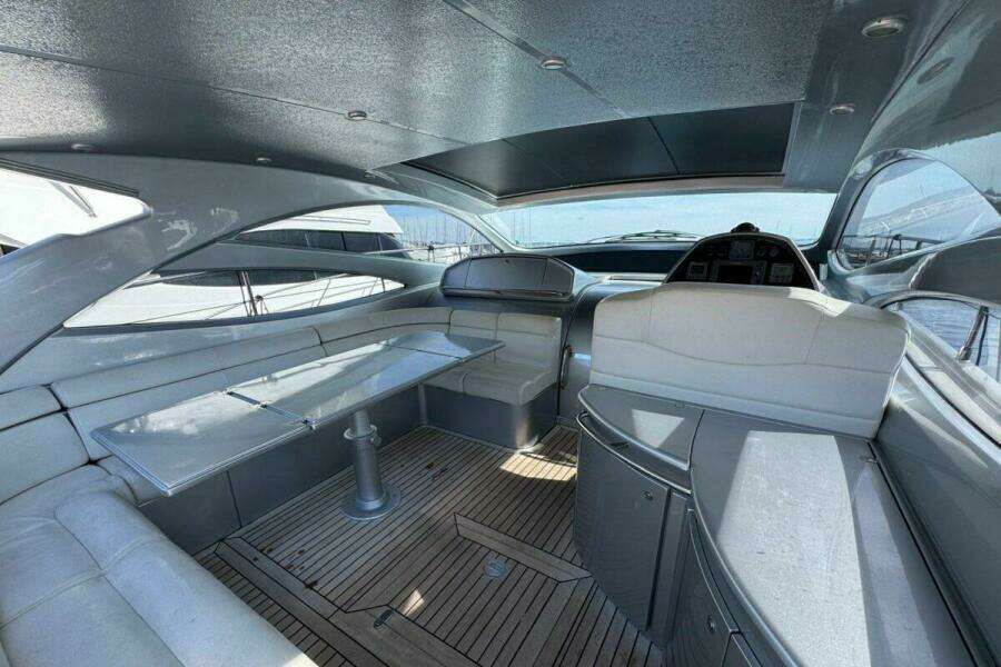 ARKADIA 51ft Pershing Yacht For Sale