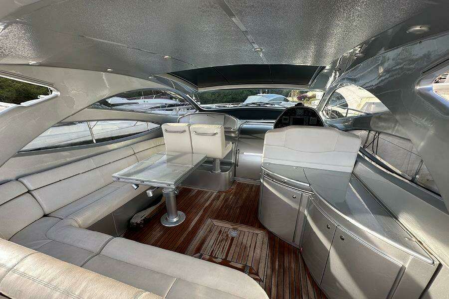 ARKADIA 51ft Pershing Yacht For Sale