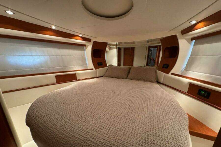 ARKADIA 51ft Pershing Yacht For Sale
