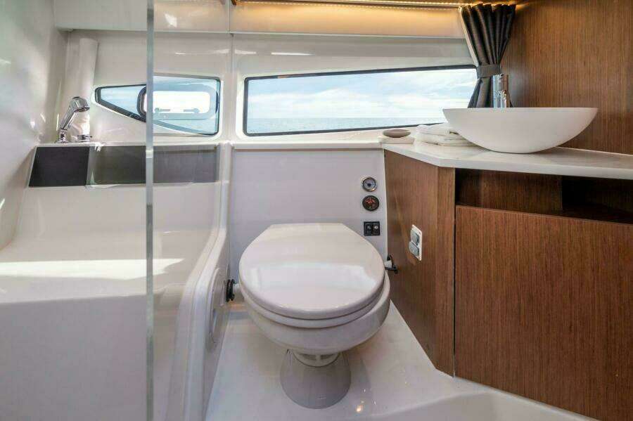 2026 BENETEAU Antares 11