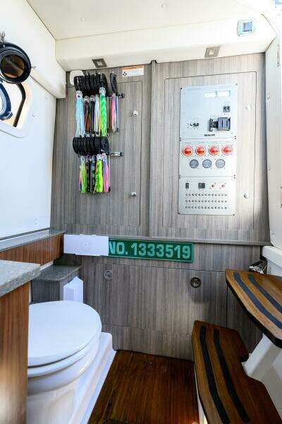 35ft Wellcraft Yacht For Sale
