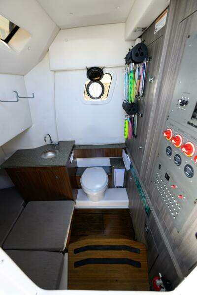35ft Wellcraft Yacht For Sale